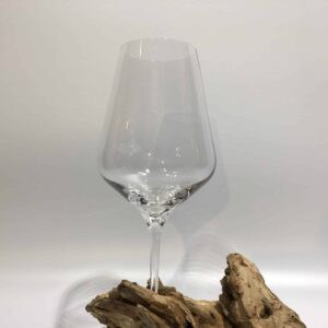 Schönes mundgeblasenes Weinglas ohne Fuß zum Stecken